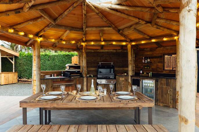 Covered outdoor dining area